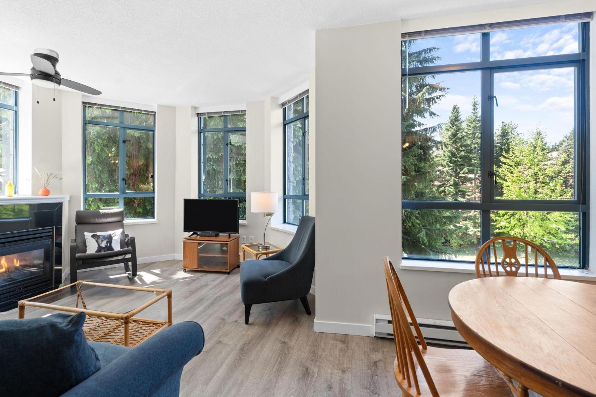 Alpenglow Lodge Bear Wonder One Bedroom By Mva Γουίστλερ Εξωτερικό φωτογραφία