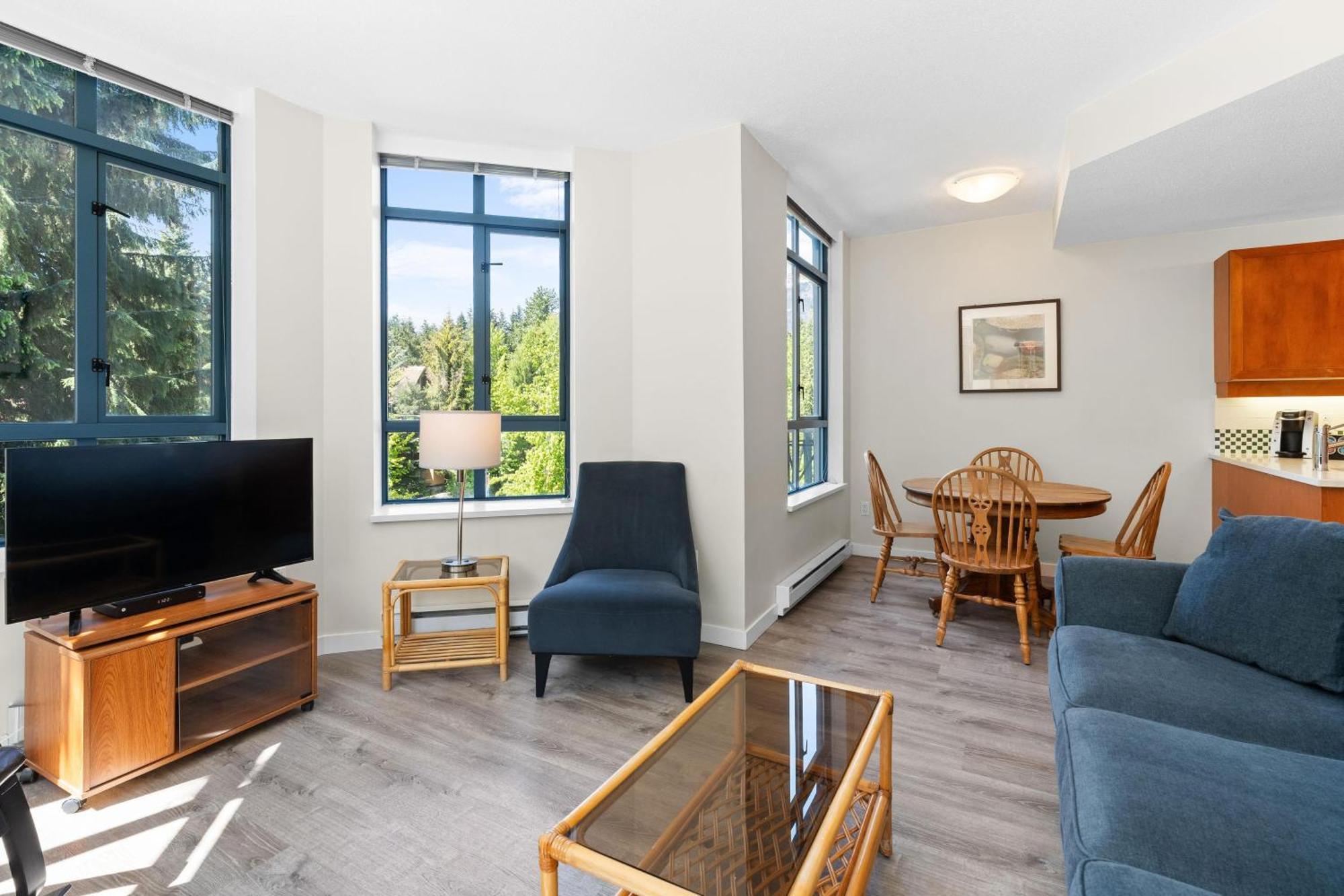 Alpenglow Lodge Bear Wonder One Bedroom By Mva Γουίστλερ Εξωτερικό φωτογραφία